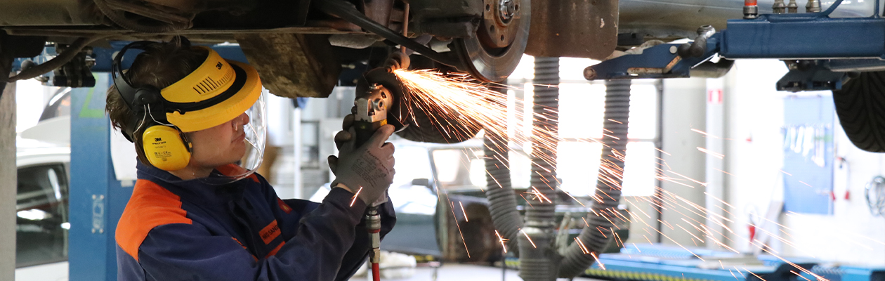 Ajoneuvoalan perustutkinto