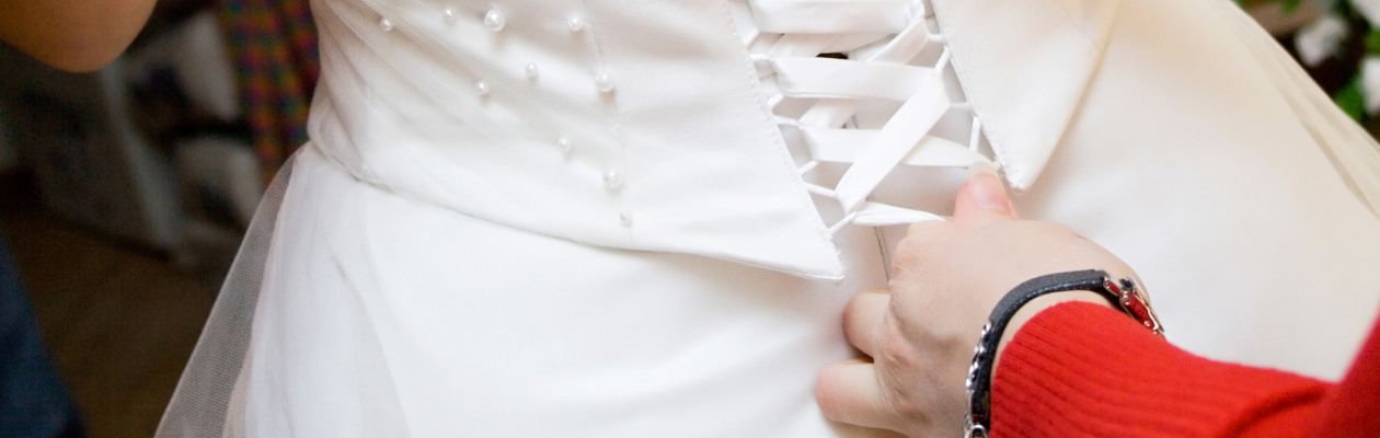 Korsetit ja juhlapuvut